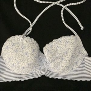 NWOT.   Victoria’s Secret  bathing suit top.